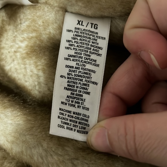 EUC Aeropostale White & Brown Faux Fur lined Vest Size XL - Picture 6 of 13